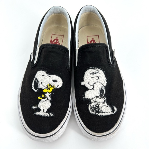 Vans Shoes - Vans X Peanuts shoes Charlie Brown Snoopy